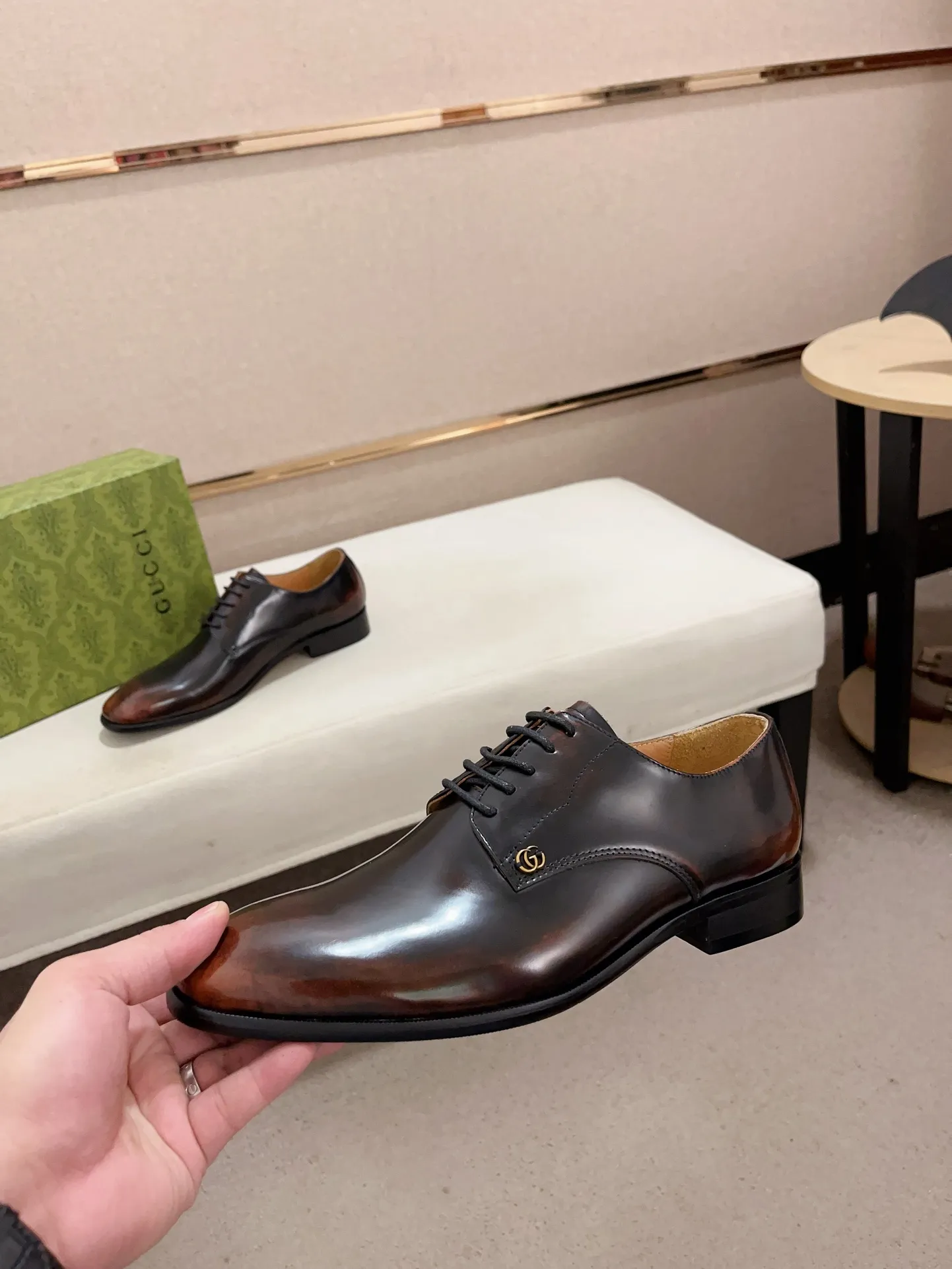Men's shoes 💰: 520💰 (GUCCI) new series ss hot new products 💢 💠 Casual leather shoes 👞, first layer of cowhide, upper hardware buckles and logo on the sides of the shoe, brand logo on the insole and sole 💠 💎Upper: 100% cowhide 💎Inner: cowhide/100% 💎Feet: cowhide/100% 💎Sole: rubber/100% 💎SIZE: 38 39 40 41 42 43 44 Can be customized 45